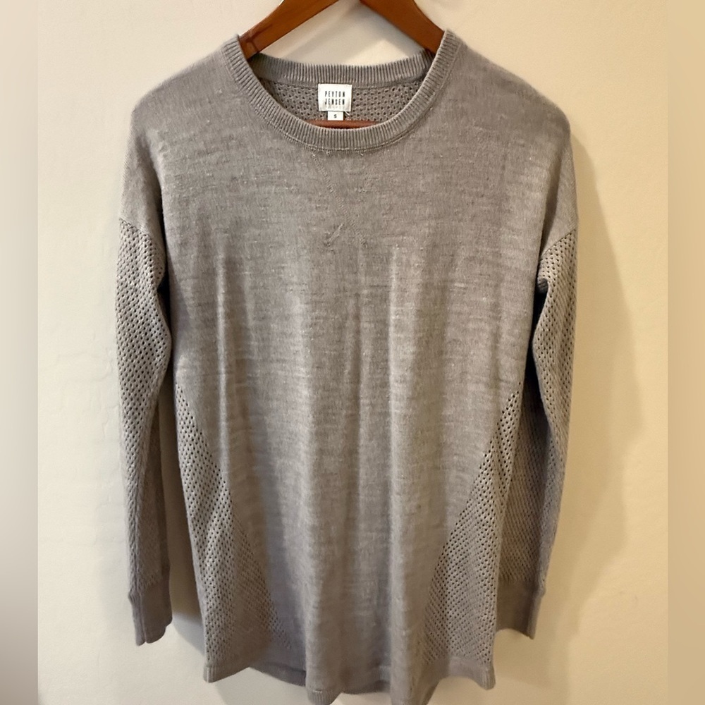 Peyton Jensen Women’s Gray Lightweight Sweater – Size Small